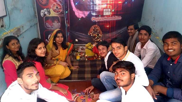 Students with the Secretaory of FACES Sunita Bharti photo1